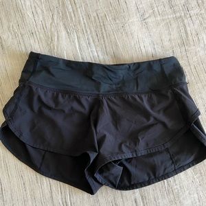 Lululemon shorts size 2